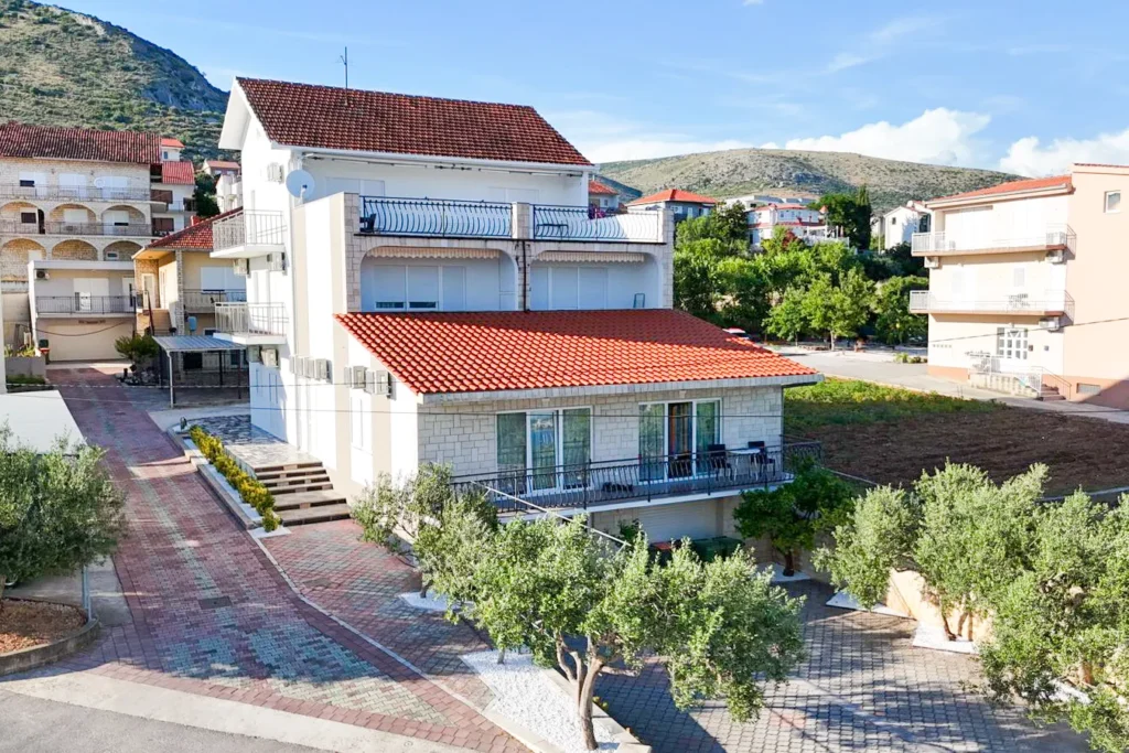 Kuća Čulo – vanjski pogled na kuću s apartmanima